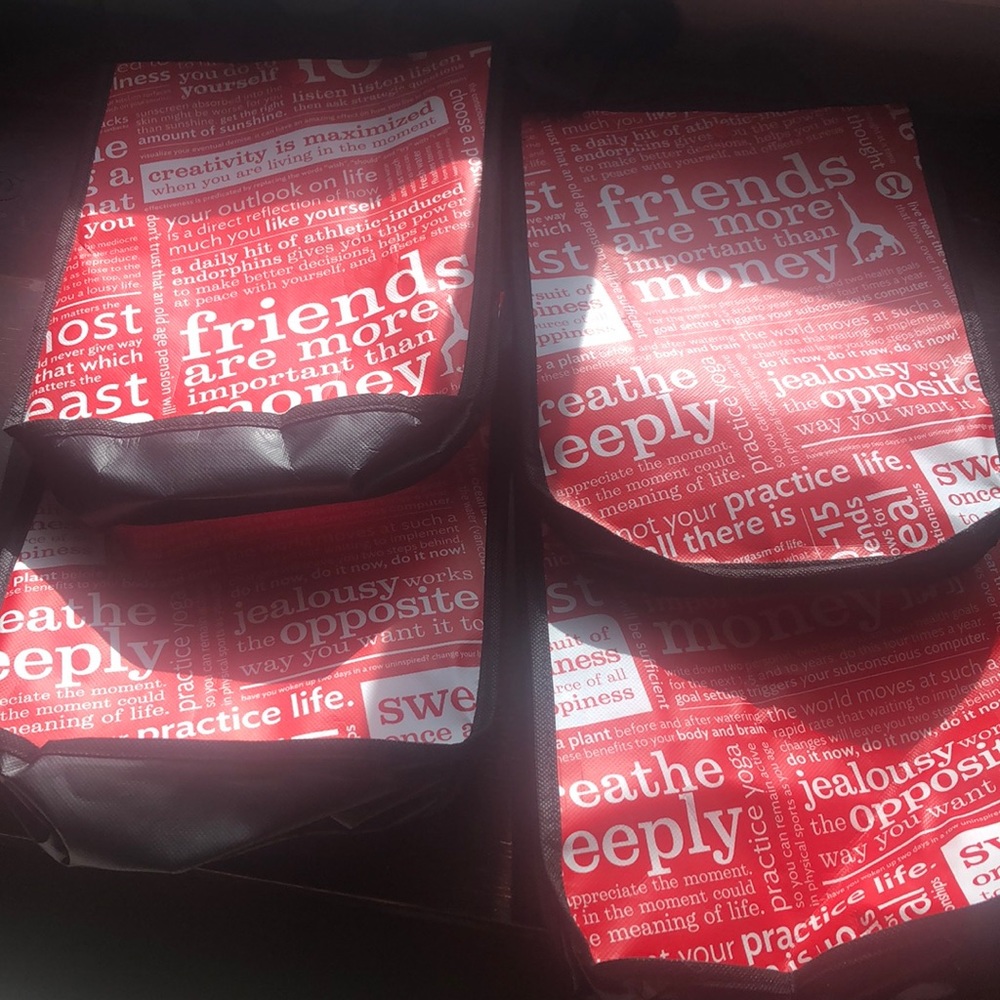 Reusable Lululemon totes (lot of 4)